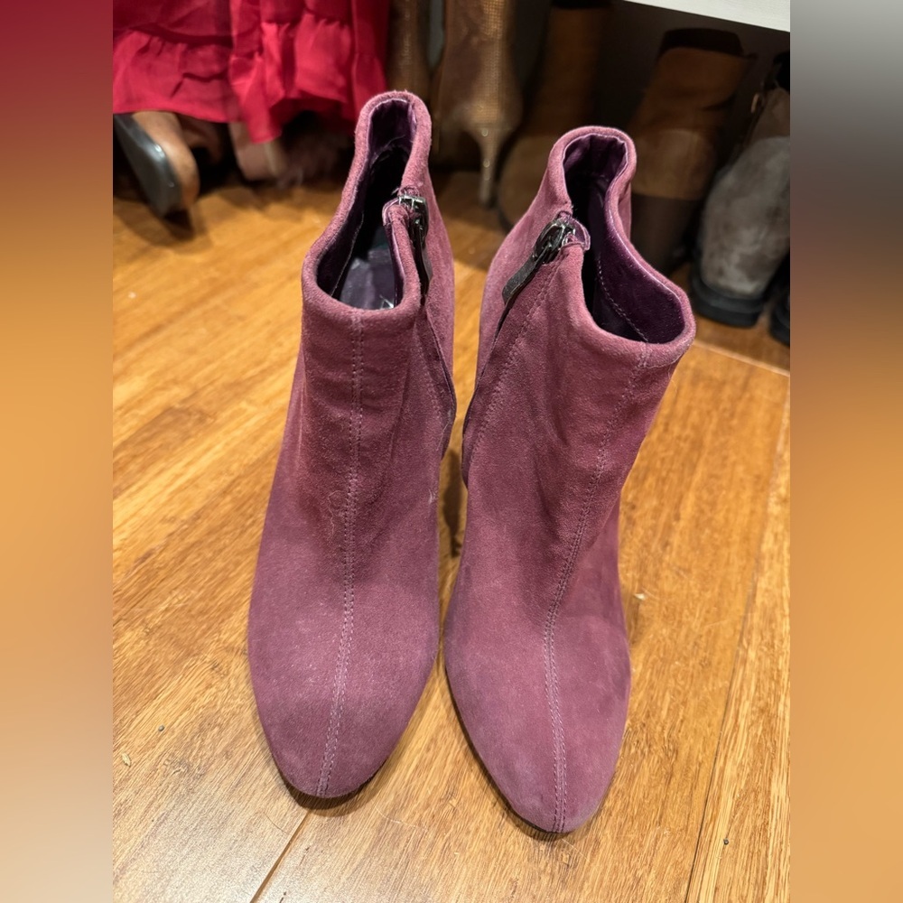 Aldo sexy Purple Suede booties